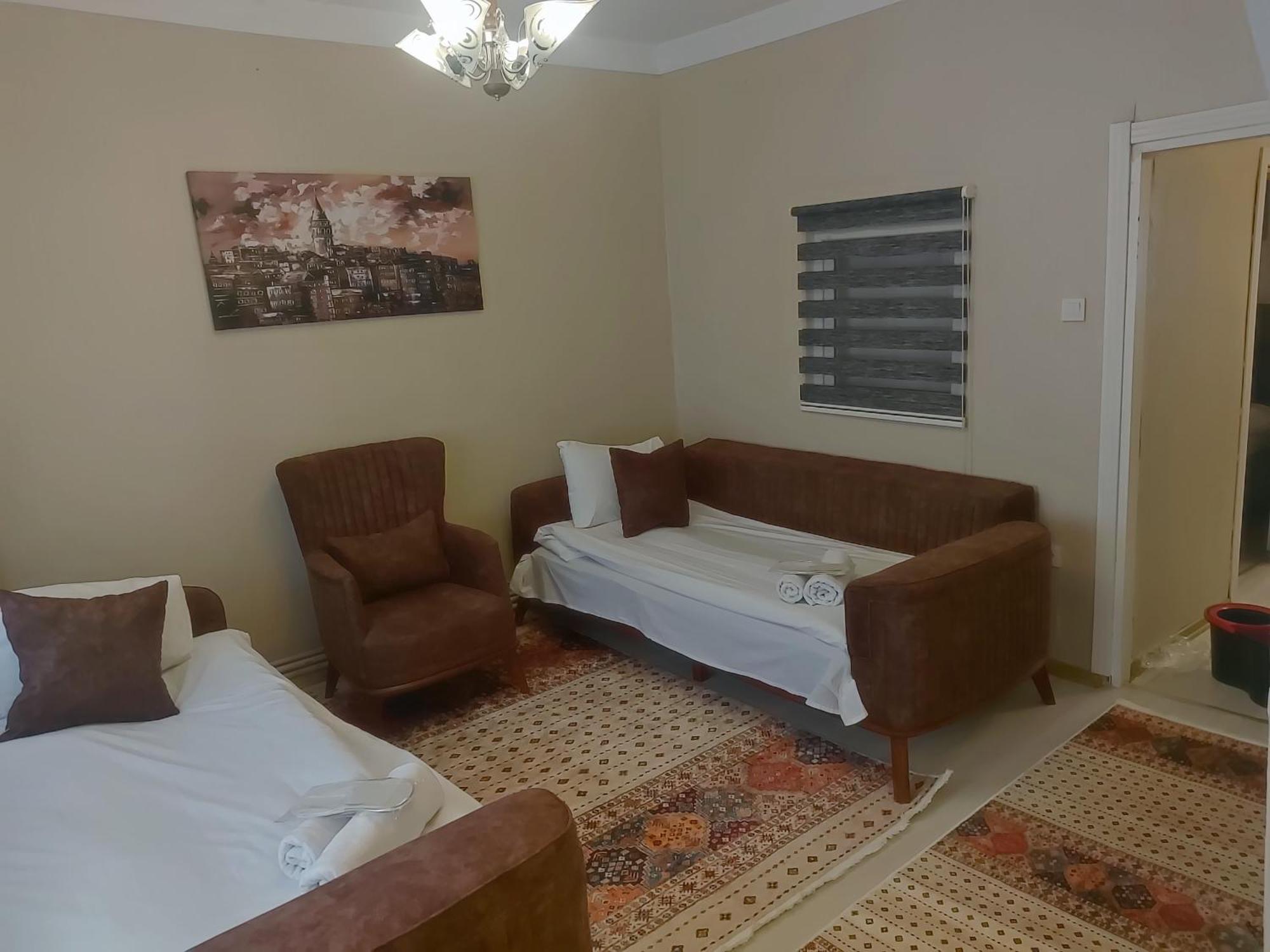 Antique Hotel