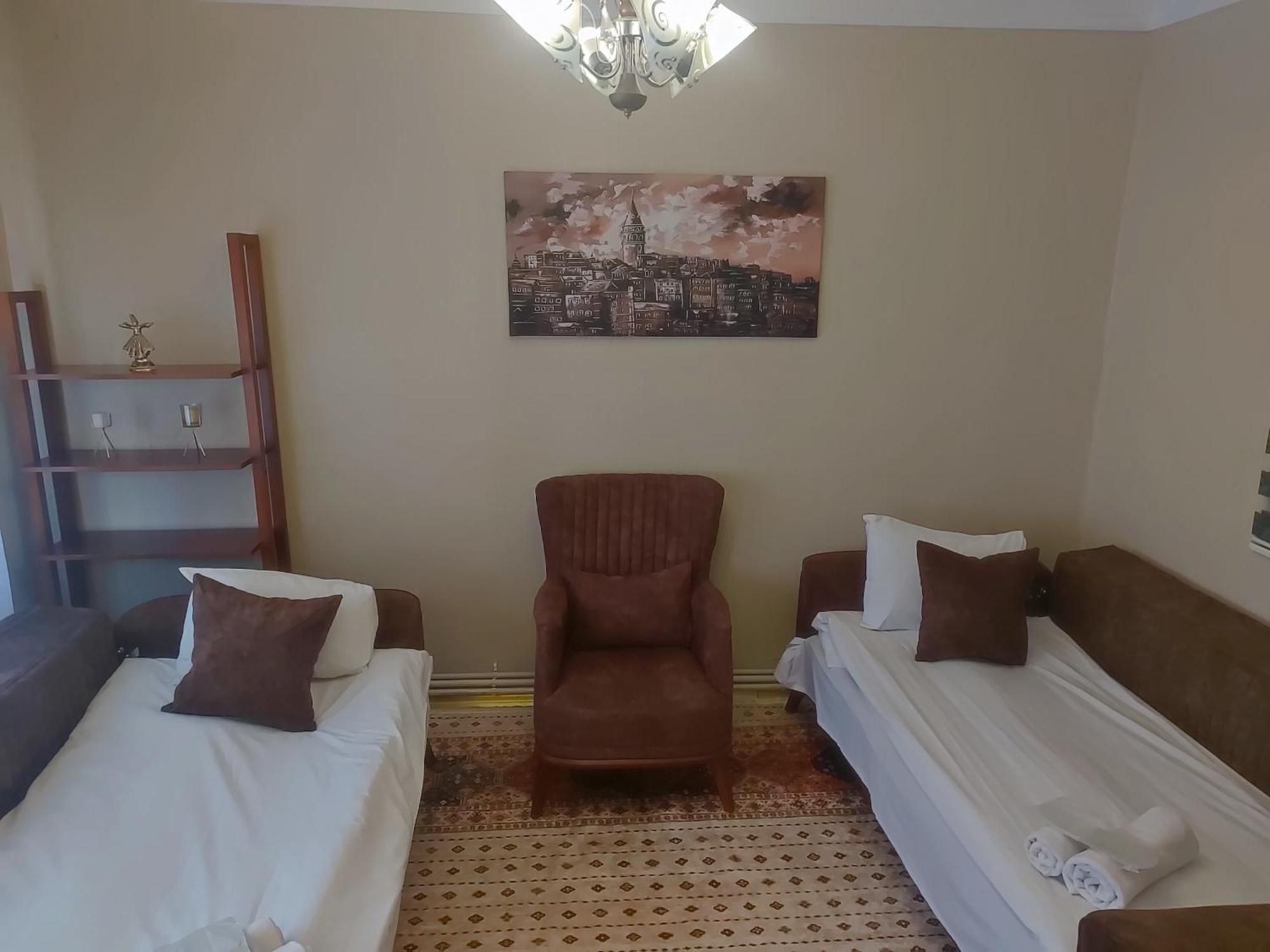 Antique Hotel