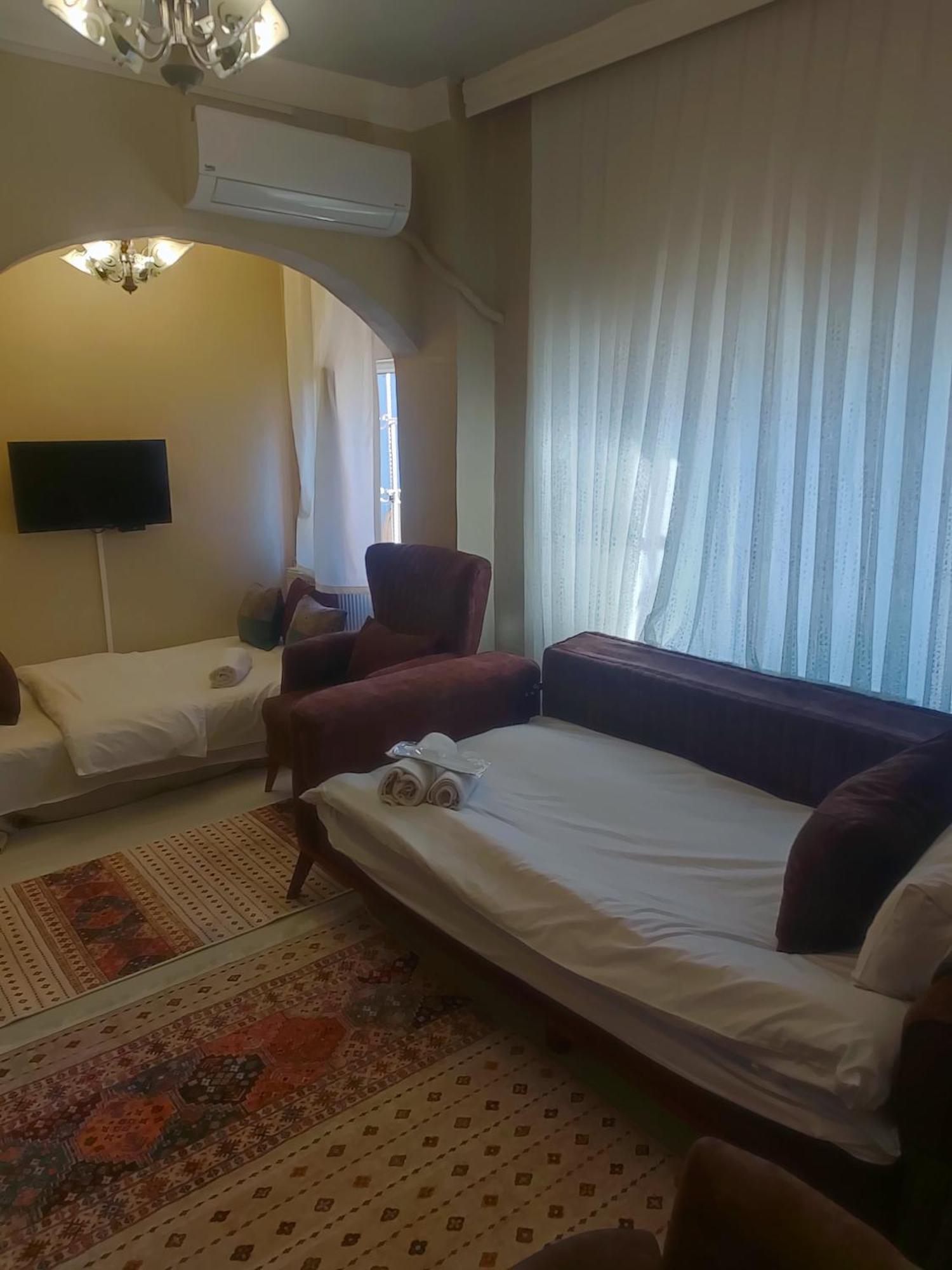 Antique Hotel 4*